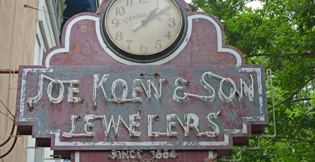 old-jewelry-store-america-626x322