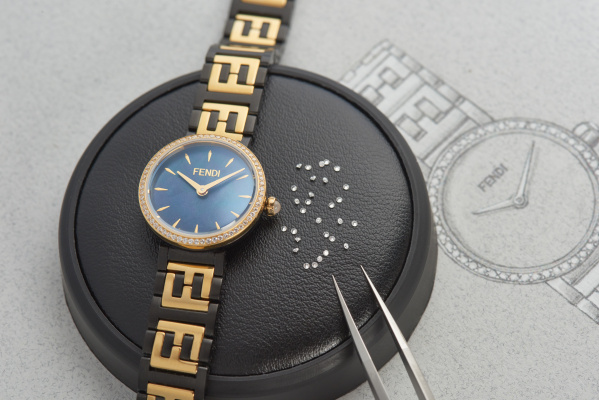 13_Fendi Timepieces_Forever Fendi watch_savoir-faire images.jpg